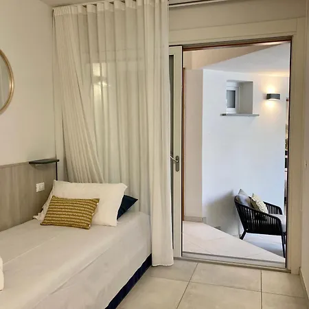 Seafront Apartments1 D'olivo Al Mare