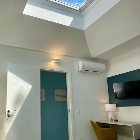 Seafront Apartments1 D'olivo Al Mare *