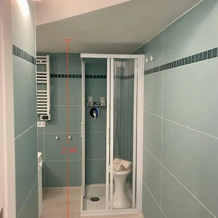 Daire Seafront Apartments1 D'olivo Al Mare